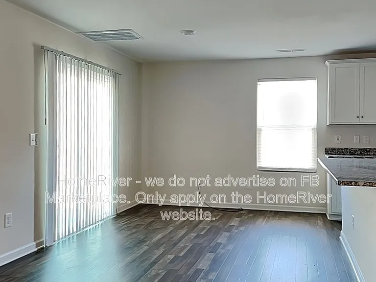 3999 Meredith Woods Ln — Photo 4