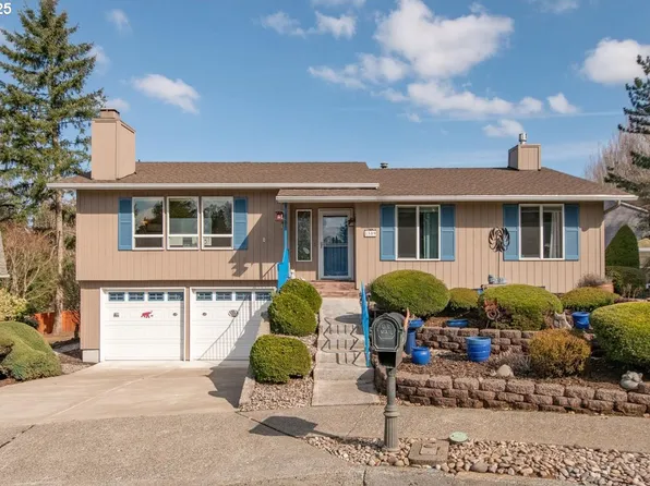 1509 NW 12th Ct, Gresham, OR 97030