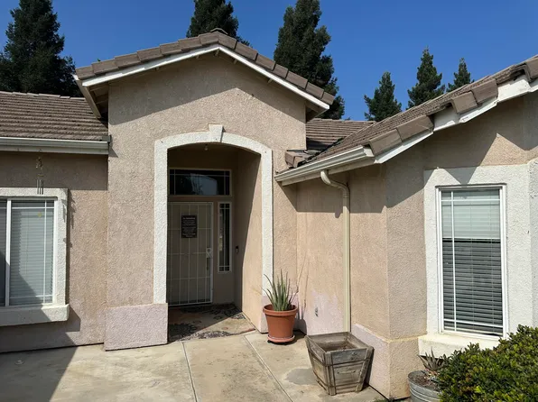 2450 E Beech Avenue, Visalia, CA 93292