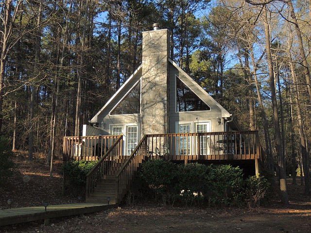 1st image of 158 Lakewood Dr