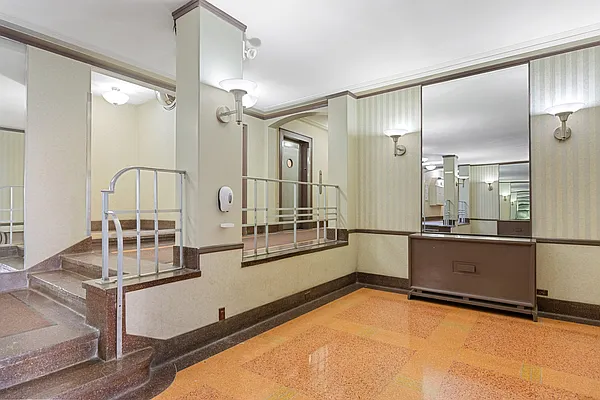 Sold by Compass | media 8