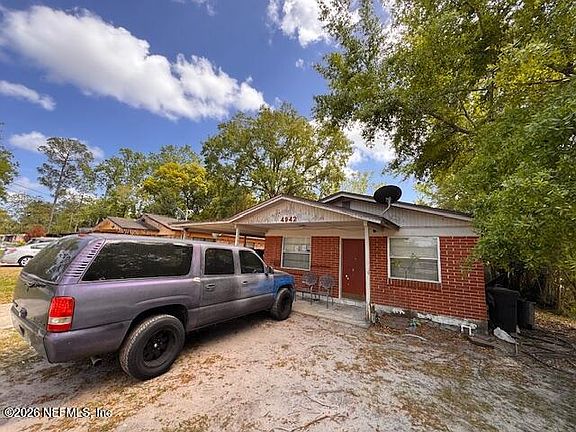 2nd image of 4942 SPRING GLEN Road