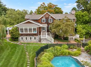 379 Round Hill Rd, Greenwich, CT 06831