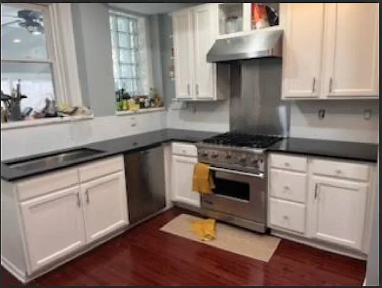 2429 N California Ave #1S — Photo 2