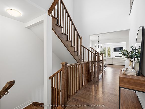 4th image of 574 Mika St