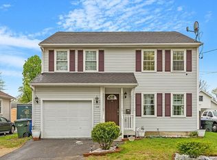 126 Penrose St, Springfield, MA 01109