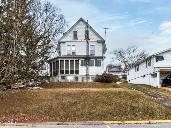 707 E 4th St, Bloomsburg, PA 17815