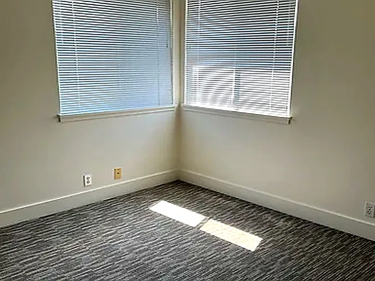 1147 E Garfield Ave #A — Photo 14