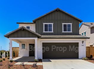 2033 Blue Star Dr, Roseville, CA 95747