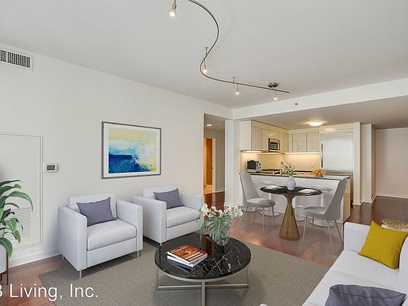 2nd image of 338 Spear St Unit 8E