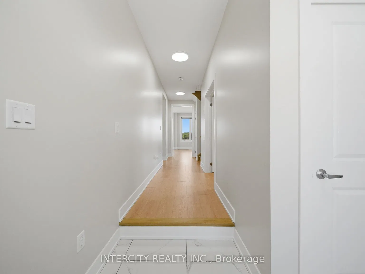 3 bed, $2,900 — Photo 3