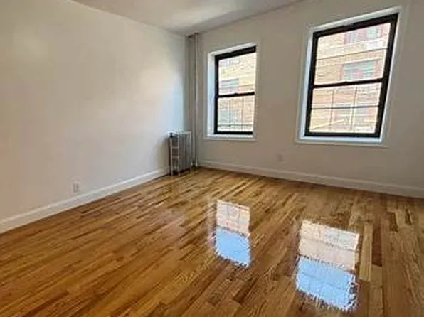 2825 Grand Concourse image 2 of 5