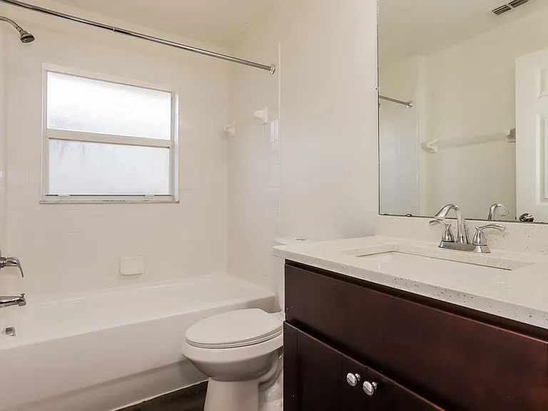 2304 Pleasure Run Dr — Photo 17