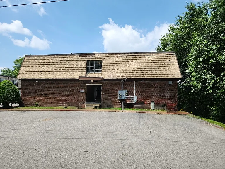 441 Harding Pl #A14 — Photo 31