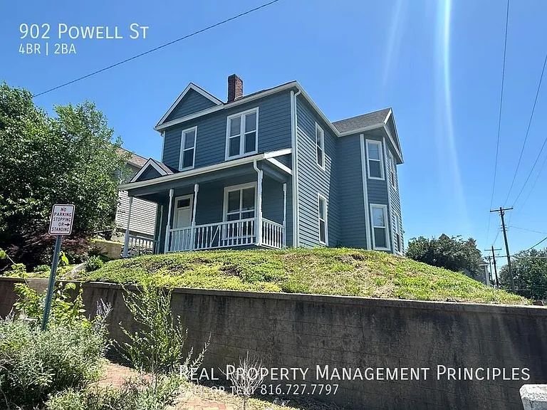 902 Powell St — Photo 32