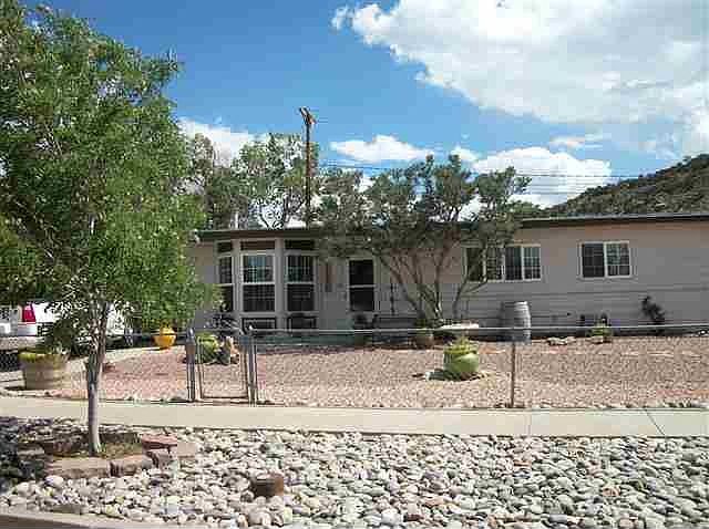 1st image of 3200 Ciniza Dr