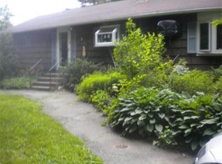 10 Hardwick Rd, Petersham, MA 01366