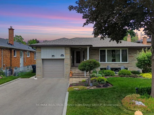 122 Kennard Ave, Toronto, ON M3H 4M4