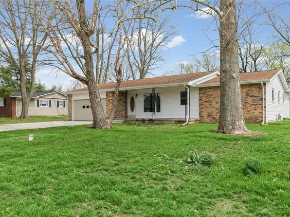 107 Maple Dr, Catlin, IL 61817