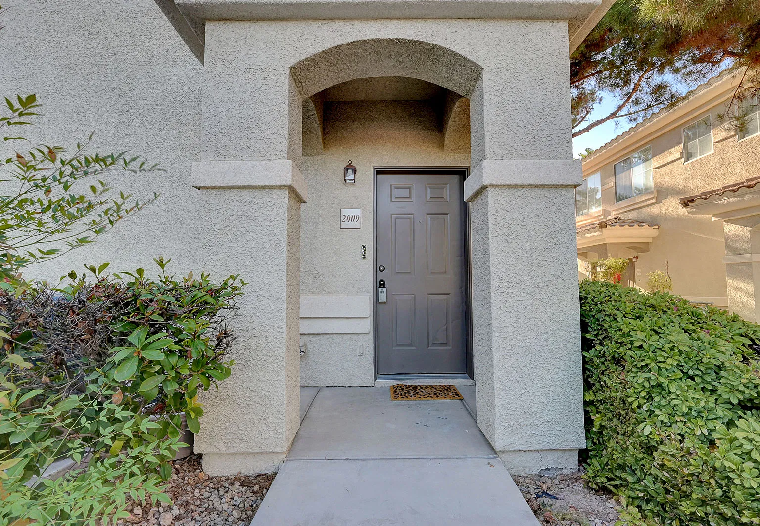 2 bed, 936 sqft, $1,695 — Photo 4