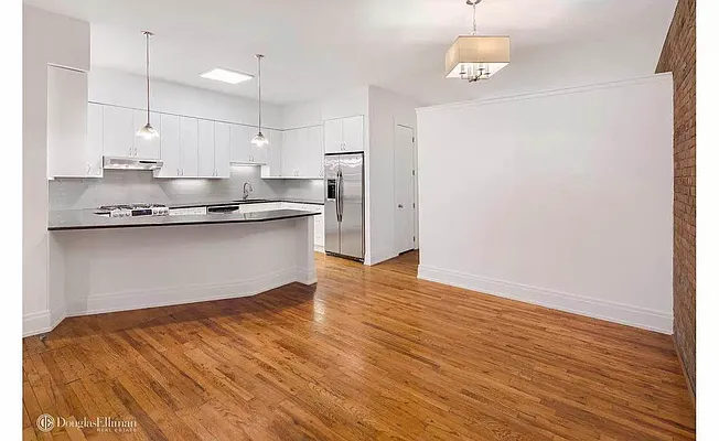 Rented by Douglas Elliman | media 16