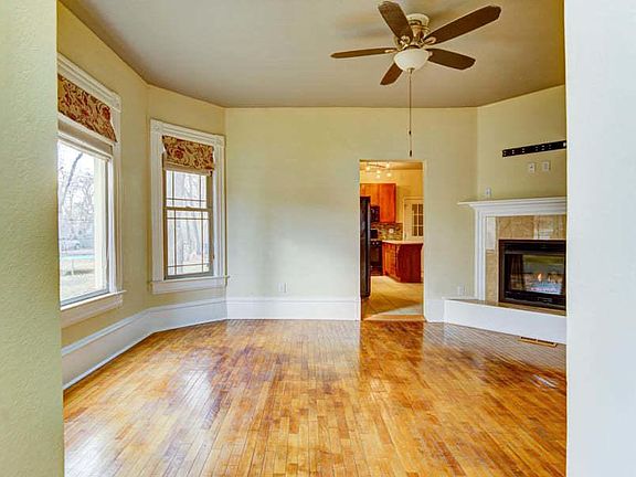 5th image of 1715 Mississippi St