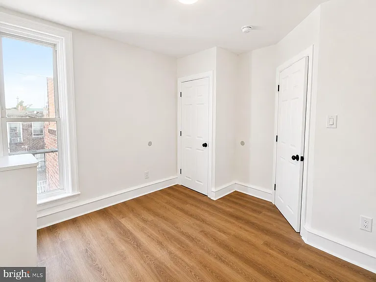 162 W Godfrey Ave — Photo 13