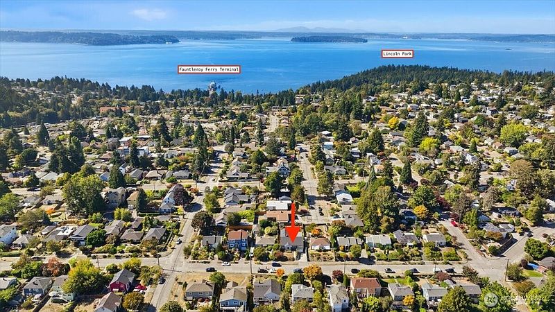 5th image of 8629 36th Avenue SW