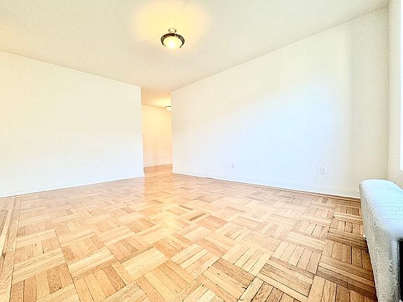 3rd image of 652 W 163rd St APT 61