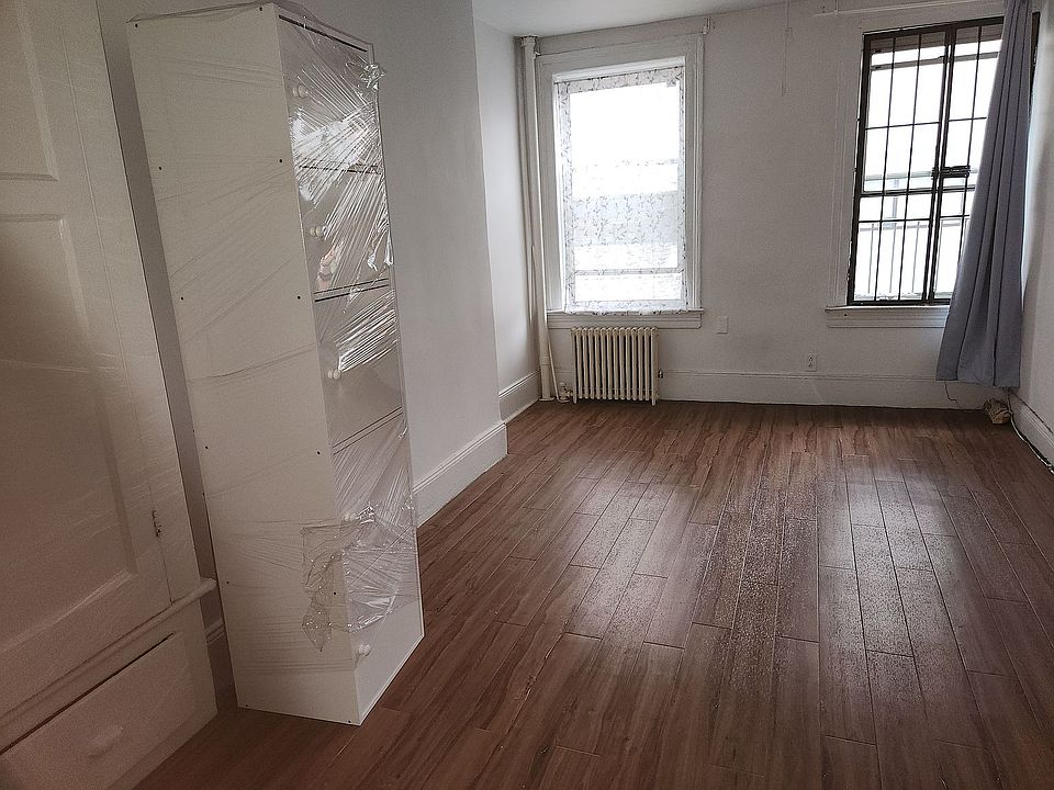 2nd image of 91 Mulberry St #7