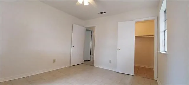 216 Marion Ct — Photo 9