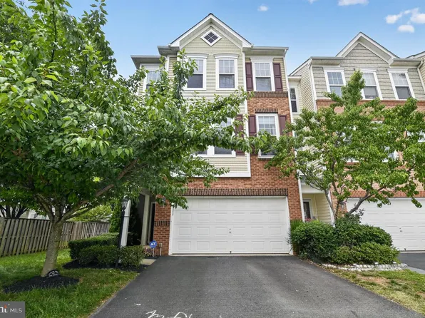 24713 Capecastle Ter, Aldie, VA 20105