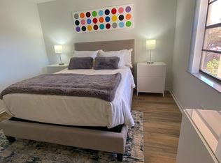 21650 Juego Cir APT 24G, Boca Raton, FL 33433