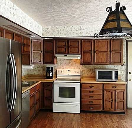 4th image of 4424 Briarwood Dr