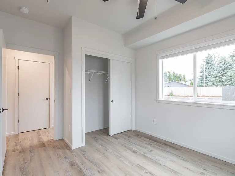 4202 NE Morrow Rd — Photo 42
