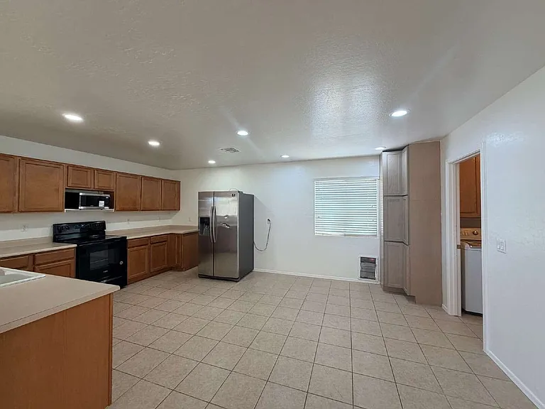 2344 E Meadow Creek Way — Photo 19