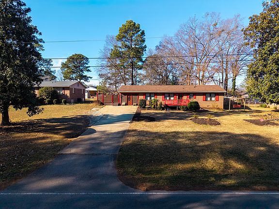 2nd image of 409 Dogwood Dr