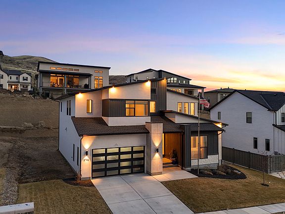 2nd image of 5796 N Valley View Rd