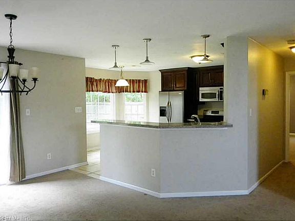 5th image of 2613 Wild Cherry Ct