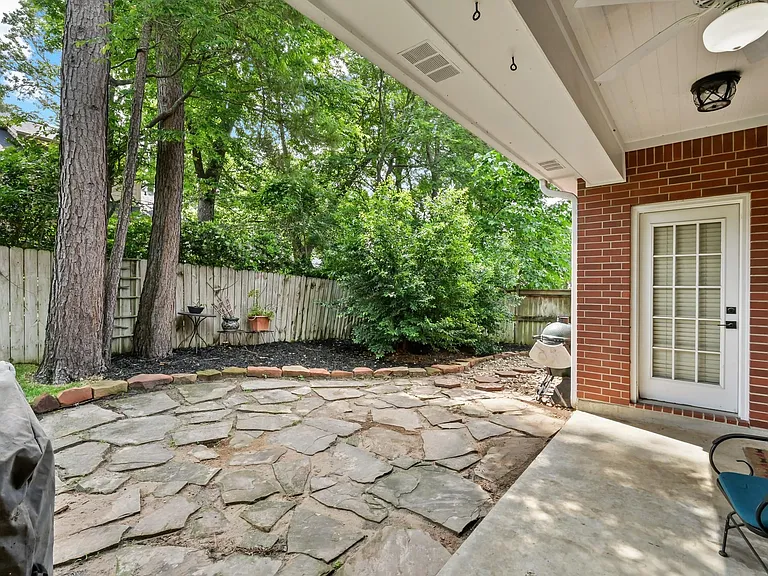 113 Inverness Dr — Photo 34