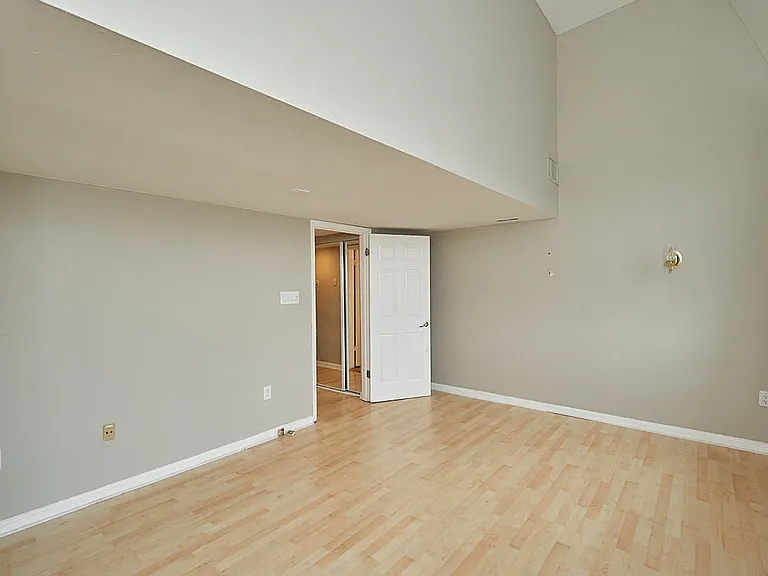 1710 U St NW #4 — Photo 3