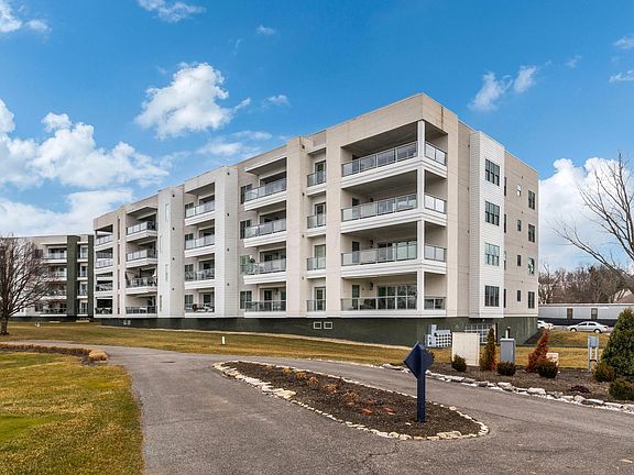 4th image of 5285 Highpointe Lakes Dr Unit 3202
