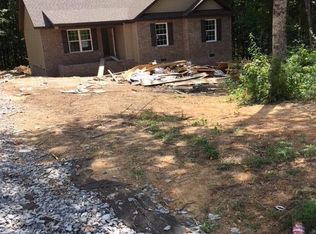 1030 Chris Dr, Portland, TN 37148