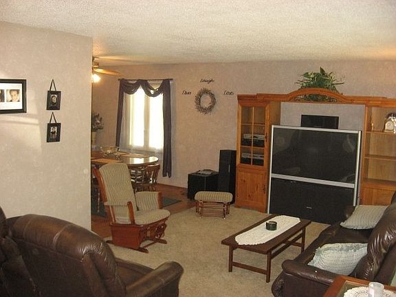 Living Room-New Carpet