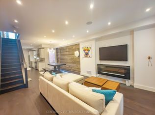 329A Clinton St, Toronto, ON M6G2Y7