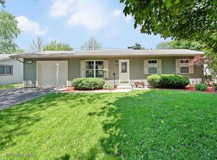 22 Hampton Rd, Montgomery, IL 60538