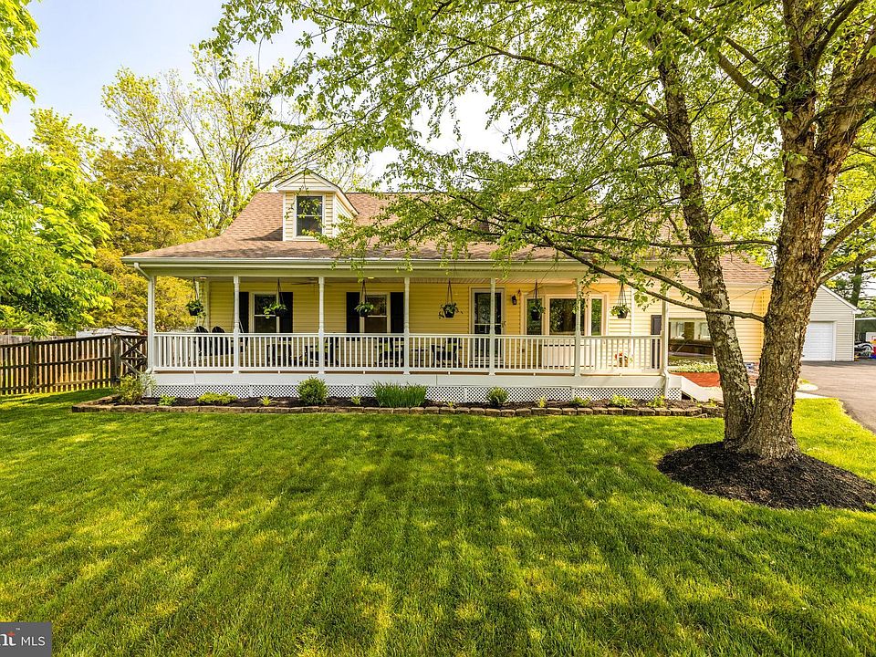 4 Red Bud Ln, Lovettsville, VA 20180 MLS VALO2050488 Zillow