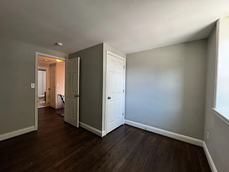 7617 Allendale Dr — Photo 45
