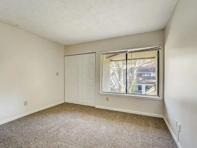 3575 Oakvale Rd #505 — Photo 32