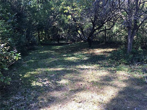 4th image of 2361 Hembree Dr Lot 52